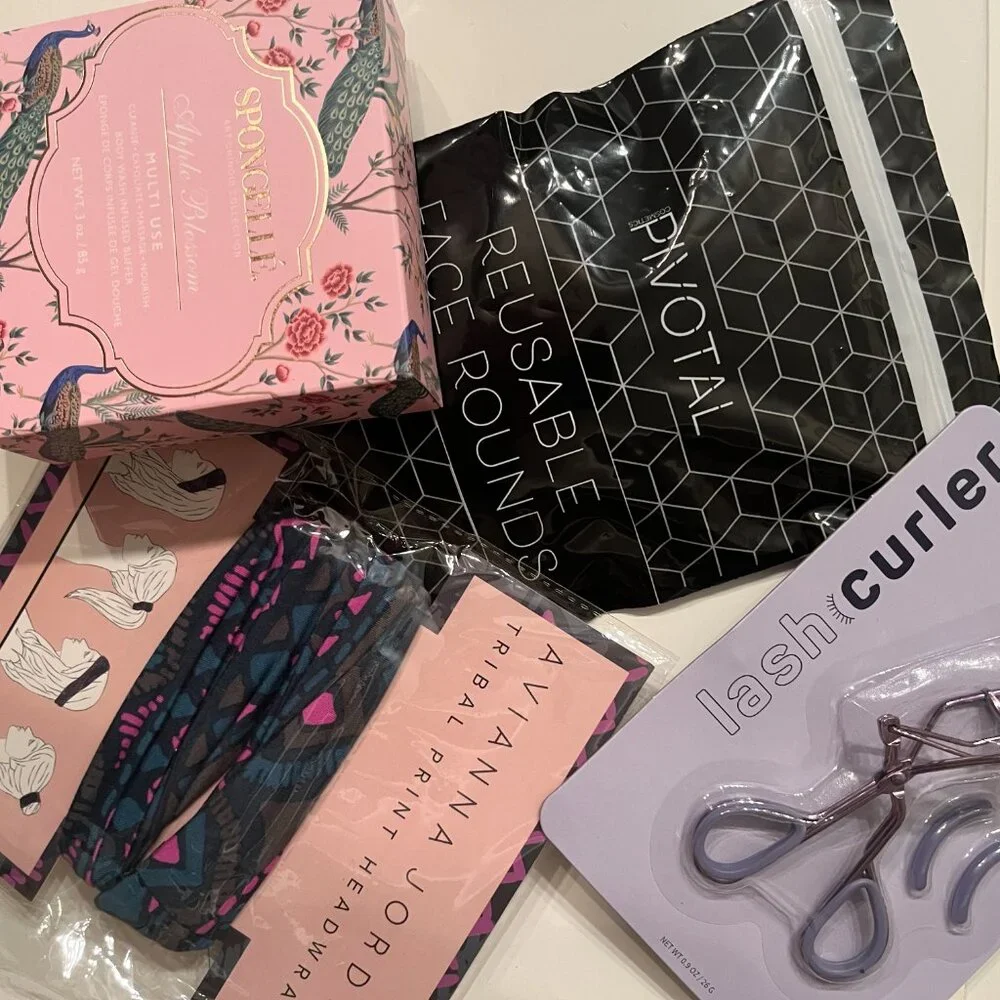 Self Care Beauty Lot (Body Buffer, Face Rounds, Headwrap and Eyelast Curler (wx)